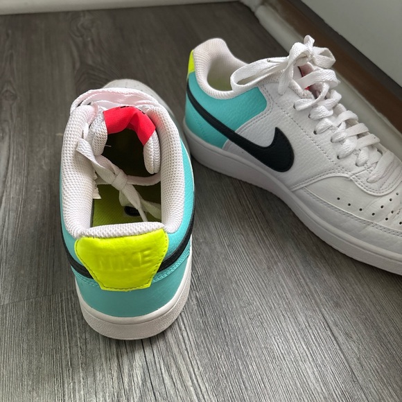 Nike Court Vision Sneaker White/Black/Green/Volt Sz 7.5 - Picture 4 of 7